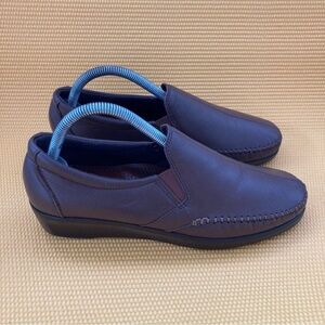 SAS Dream Brown Split Toe Tripad Comfort Slip On Loafers USA Women's US 9.5 M